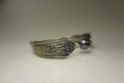 the_spoon_jeweler086011.jpg