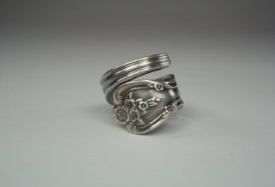 the_spoon_jeweler184017.jpg