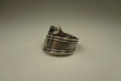 the_spoon_jeweler208010.jpg
