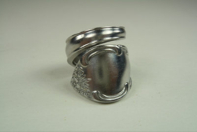the_spoon_jeweler213017.jpg