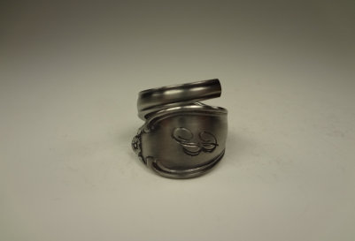 the_spoon_jeweler216011.jpg
