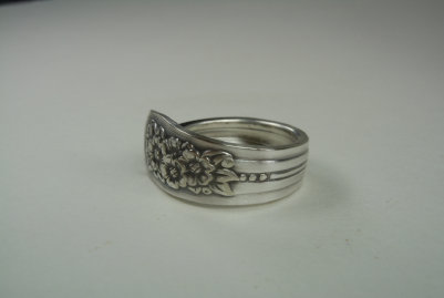 the_spoon_jeweler221010.jpg