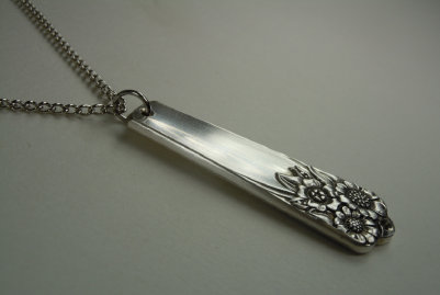 the_spoon_jeweler256010.jpg