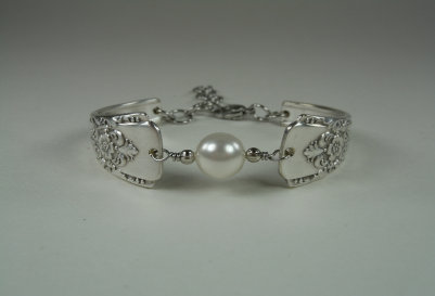 the_spoon_jeweler012010.jpg