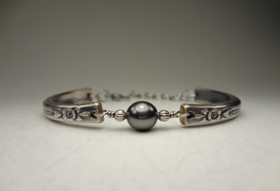 the_spoon_jeweler125012.jpg