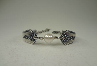 the_spoon_jeweler132012.jpg