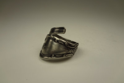 the_spoon_jeweler207010.jpg