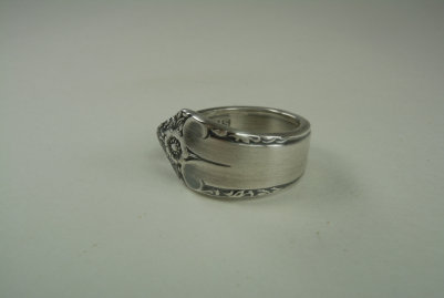 the_spoon_jeweler209010.jpg