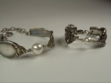 the_spoon_jeweler392003.jpg